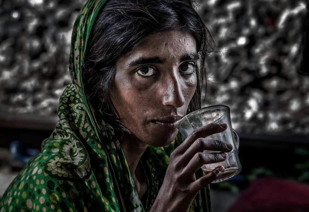 Garmendia, Inazio Joxe: Bangladeshi woman having chai