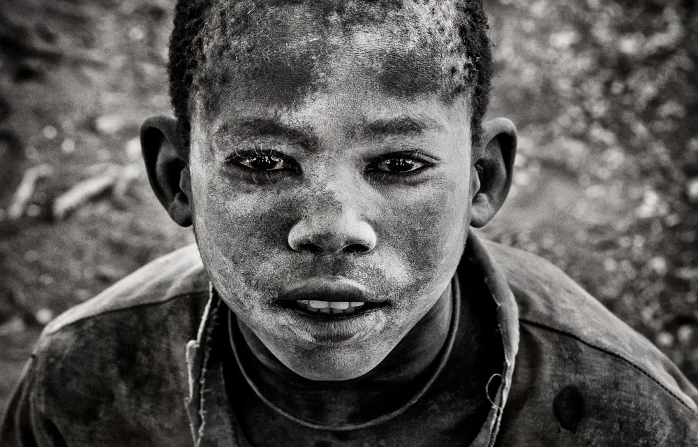 Garmendia, Inazio Joxe: Mundari tribe child.