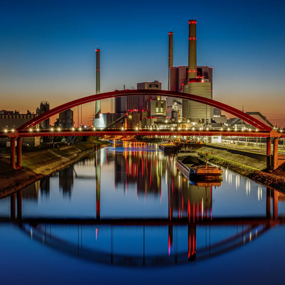 Steeb, Martin: Power Plant