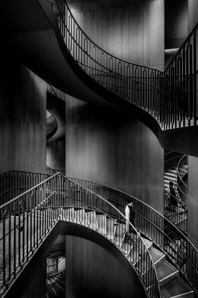 Yamamoto, Eiji: Space with spiral staircases