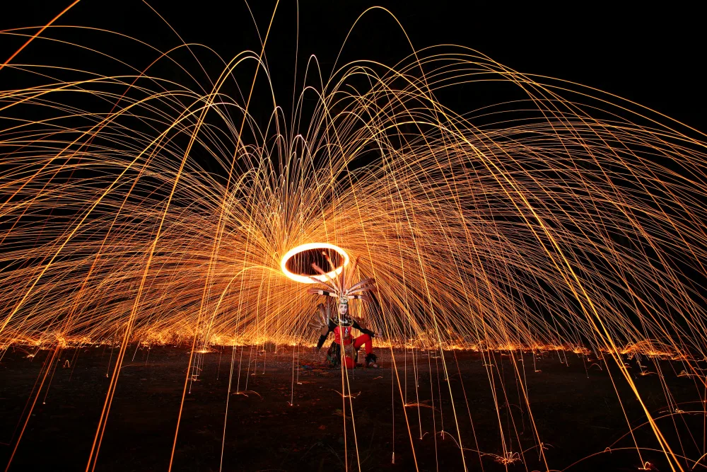 Kamil, Insan: fire rain