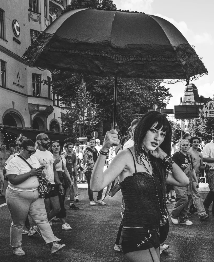 Ogazzi, Alex: Umbrella Girl