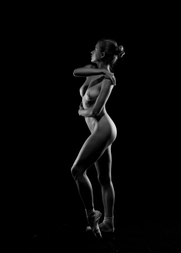 Truong, Van Tran: Nudo artistico