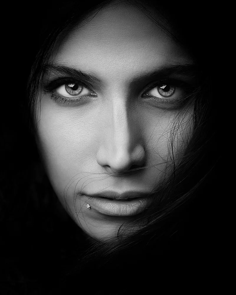 Mokhtari, Mehdi: Poone