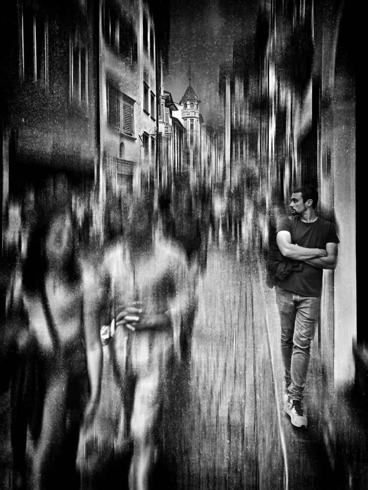 Corte, Raffaele: Among ghosts