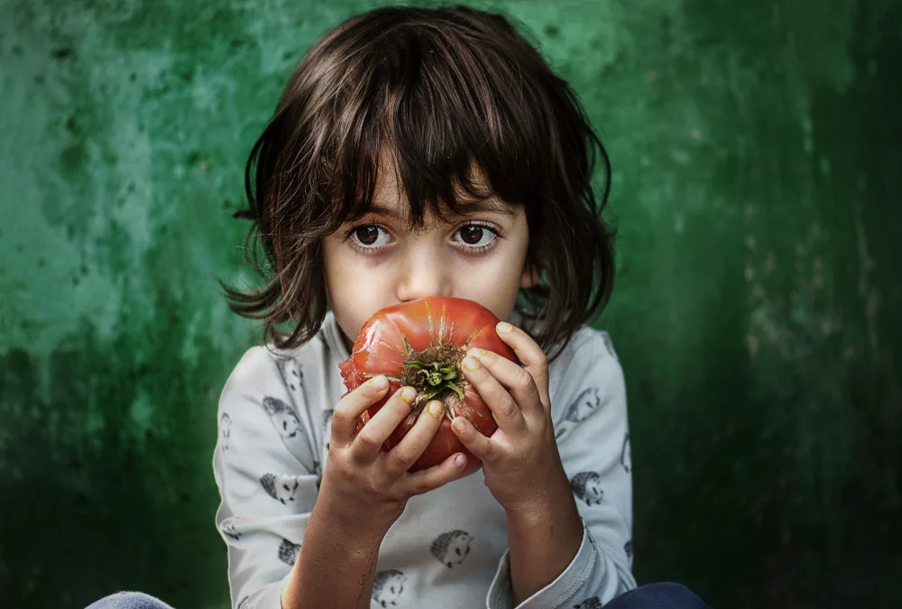Carmen, - Magdalena: Il bambino con il pomodoro