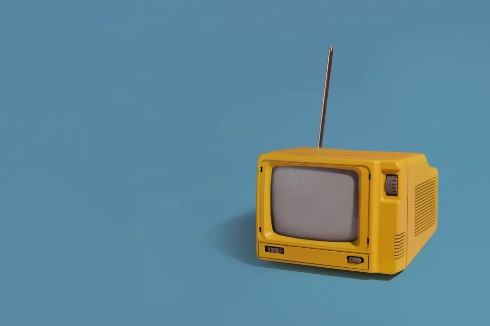 Ramiro, Julia: Telly.1