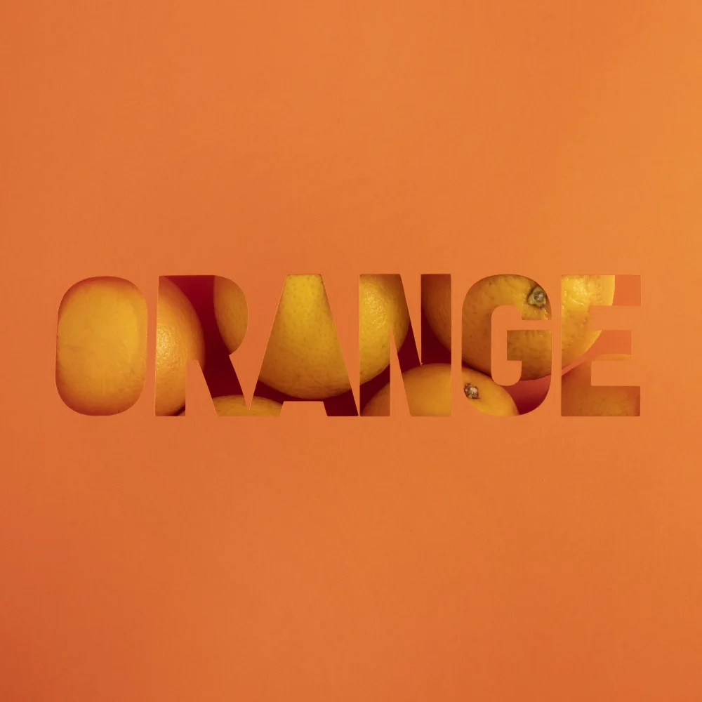 Ramiro, Julia: oranžový