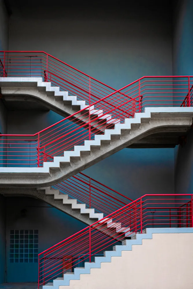 Toniolo, Giorgio: Stairways