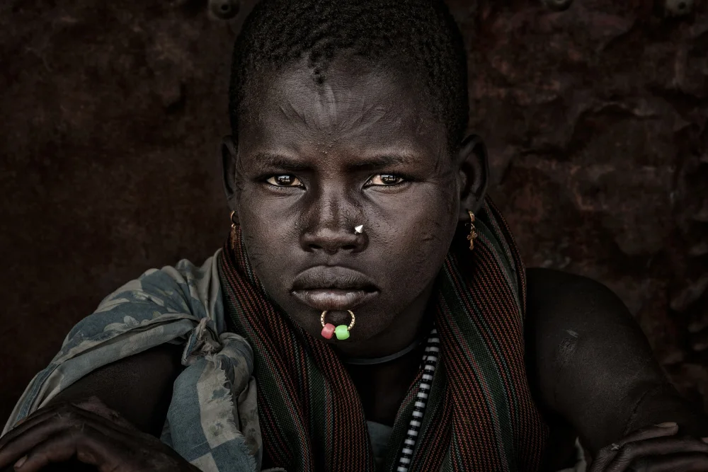 Garmendia, Inazio Joxe: Laarim ethnic woman in a market
