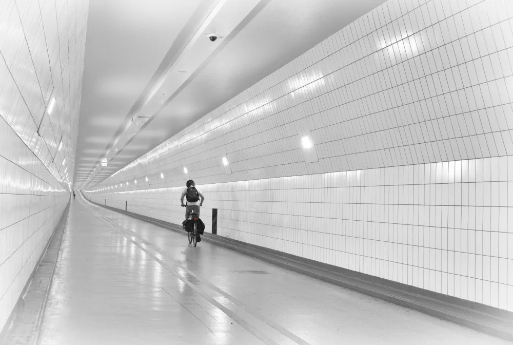 Son, van Greetje: Still a long way to go