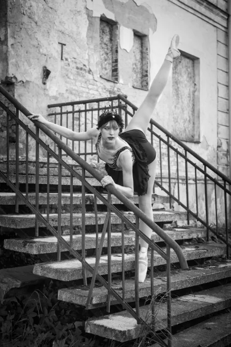 Kaprano, Normunds: On the stairs