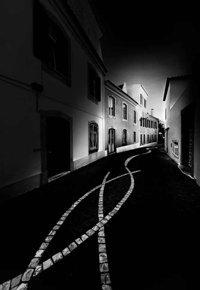 Zhao, Emma: Lines on Street
