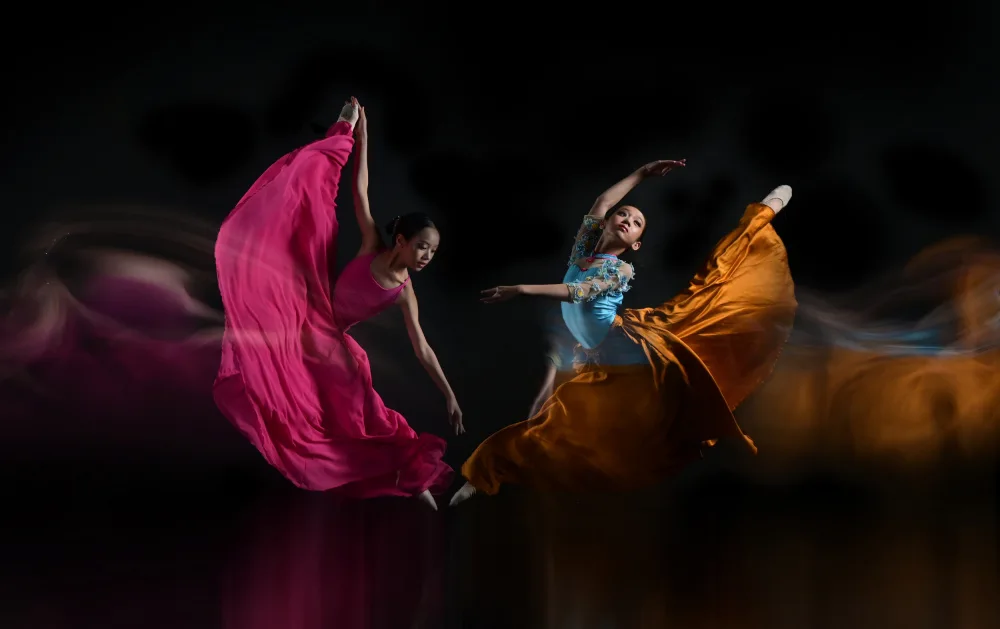 Aditya, Rawisyah: Duo little ballerinas