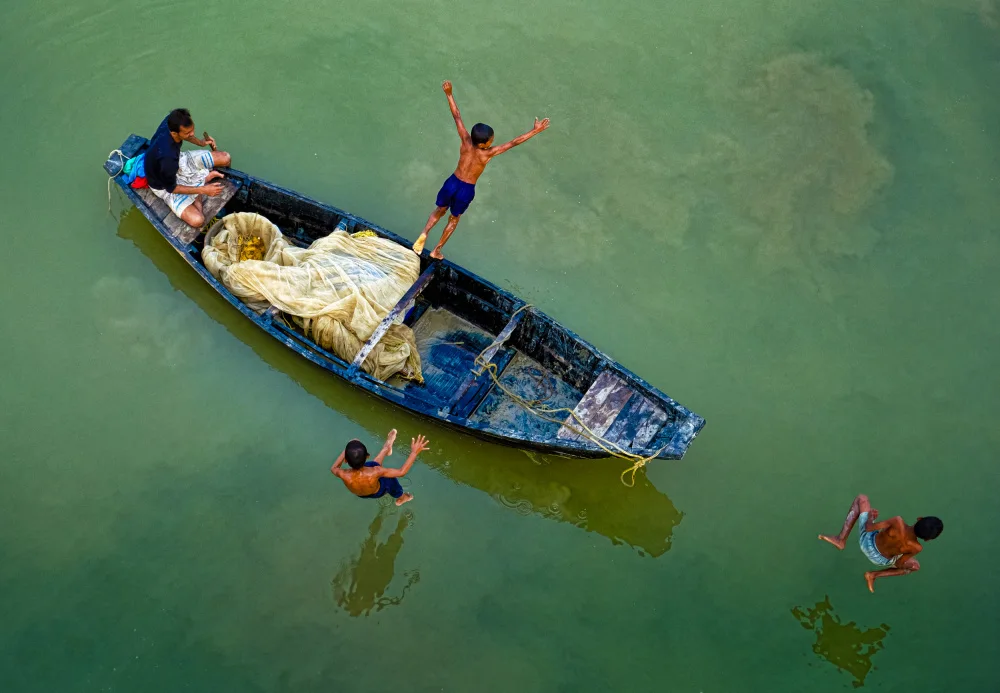Majhi, Kumar Ajit: Beat the Sun