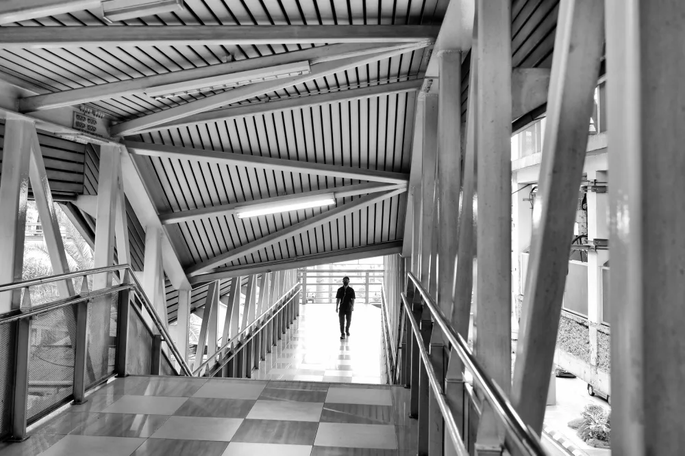 Long, Kieron: Walkway
