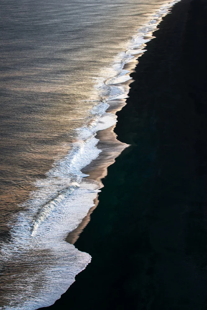 Wu, Irene: Black Beach