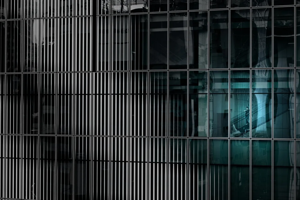 moucorn: translucent