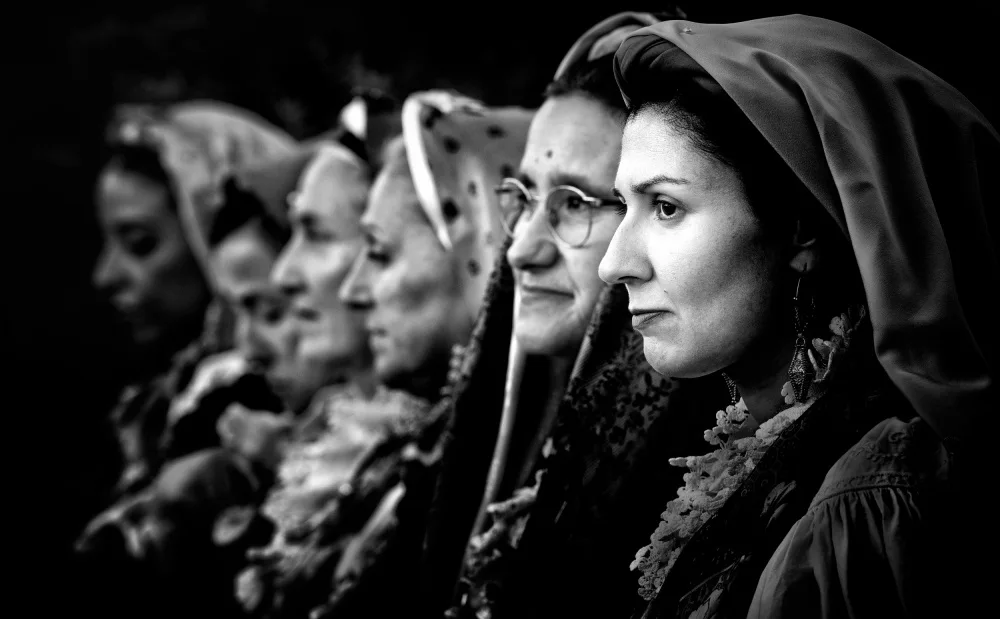 Cavalli, Giovanni: Faces. Traditional costumes. Nuoro 2023