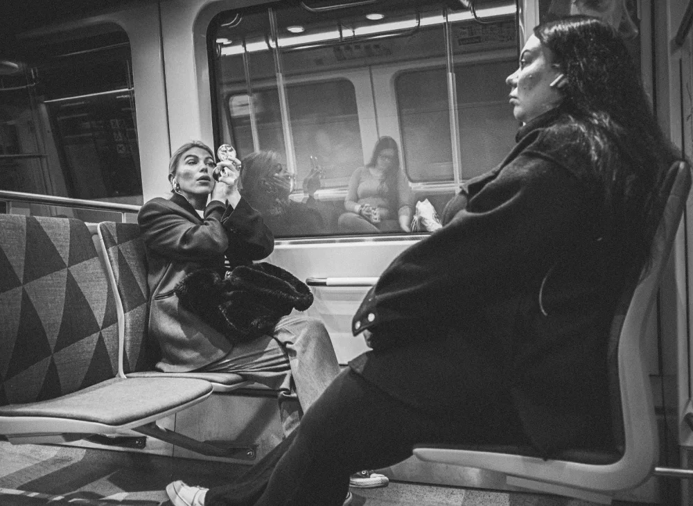 Ogazzi, Alex: The Subway