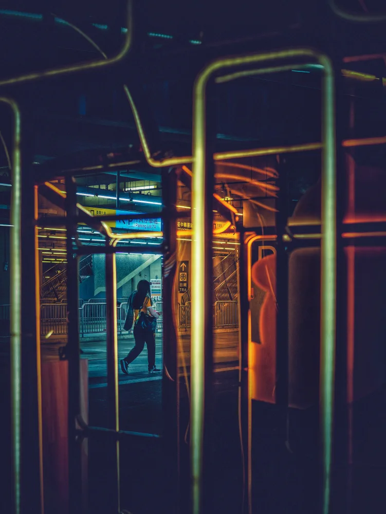 Wang, Yi-Tang: Neon frame