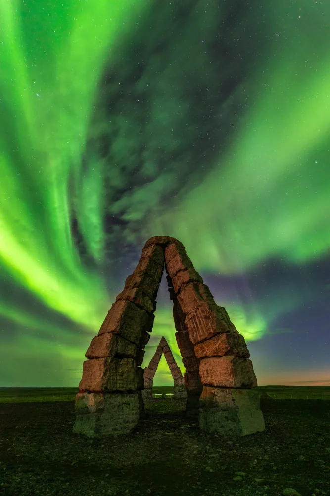 Fong, Ken: Arctic Henge Swirl
