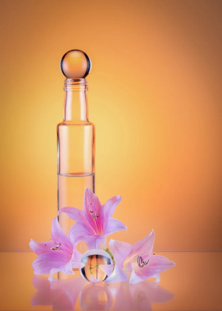 Cavallo, Rico: Lilies and glass