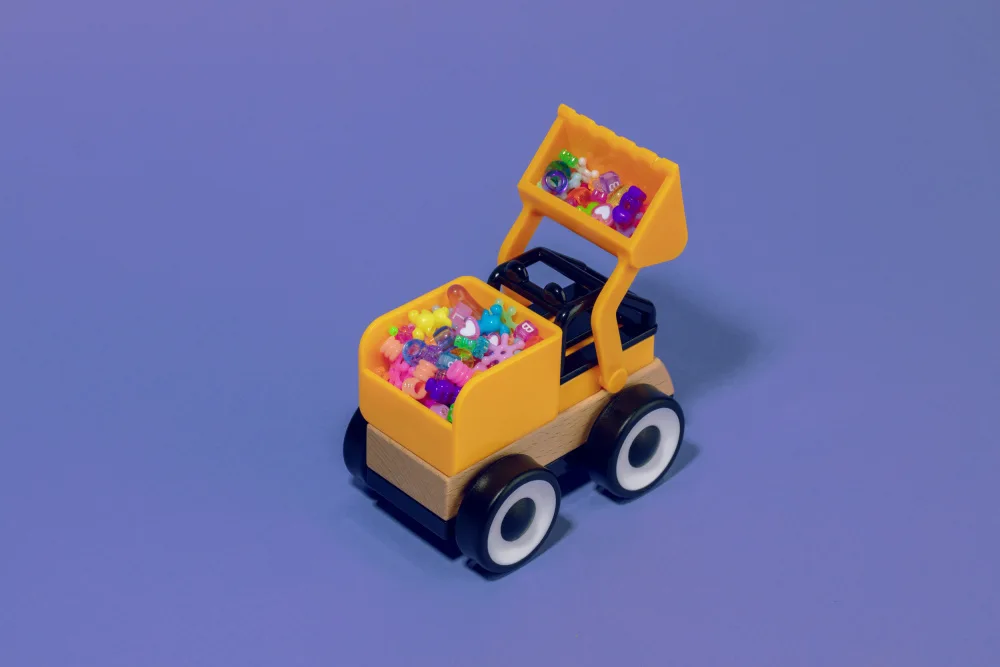 Ramiro, Julia: Garbage picking