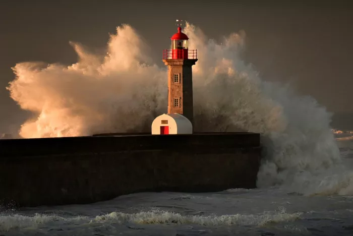 Suzano, Augusto José: Strength of the Sea