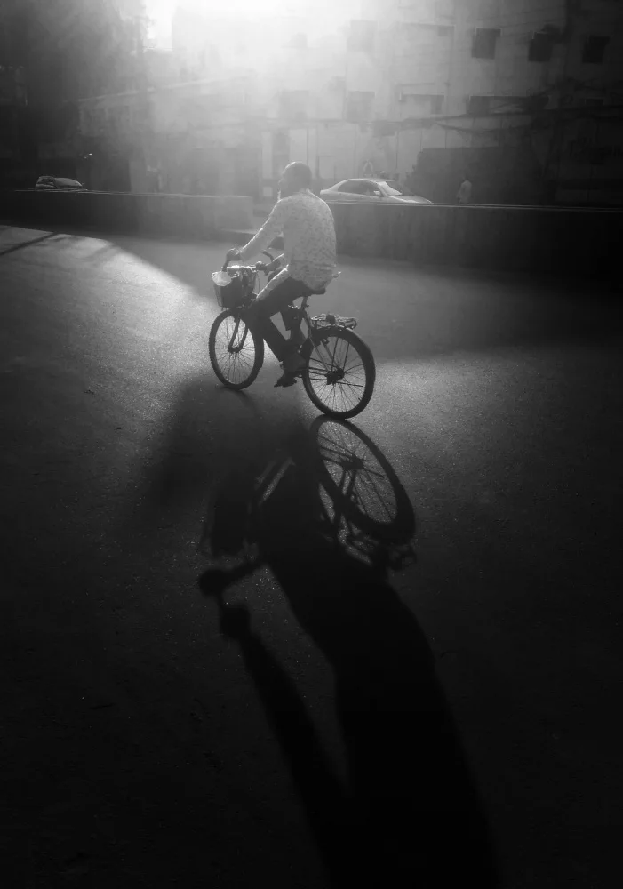 Khan, Raju: Morning rider