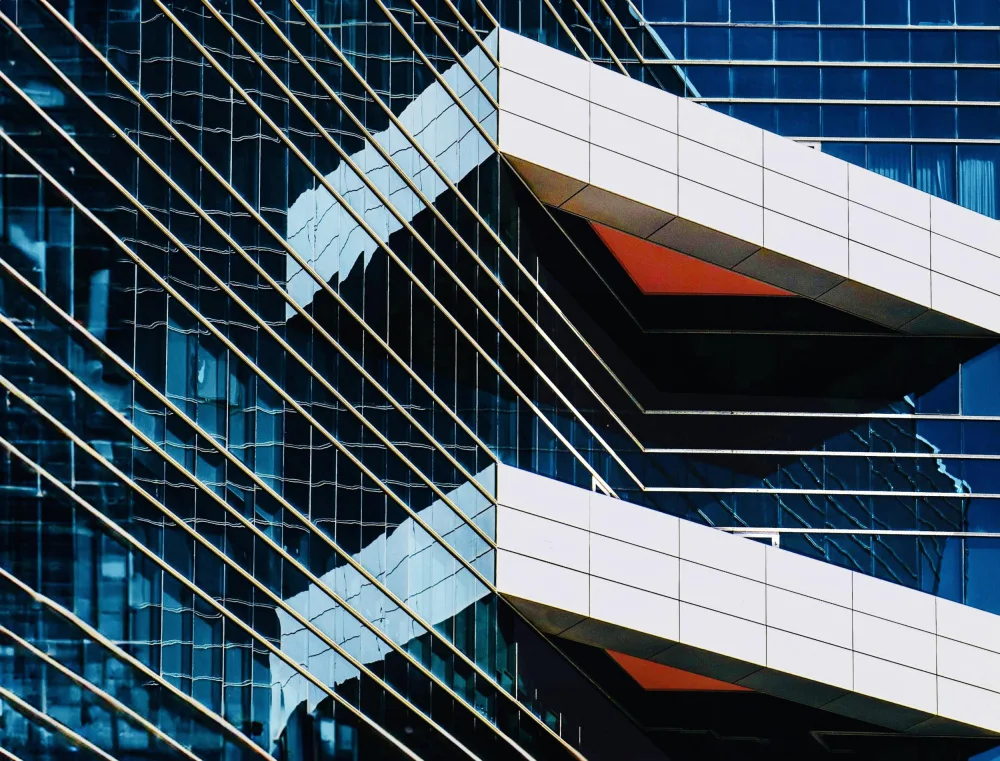 Orbach, Arnon: Reflections in glass - Herzliya
