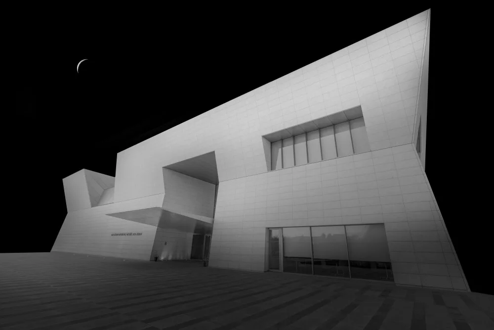 Lu, Linda: Museum