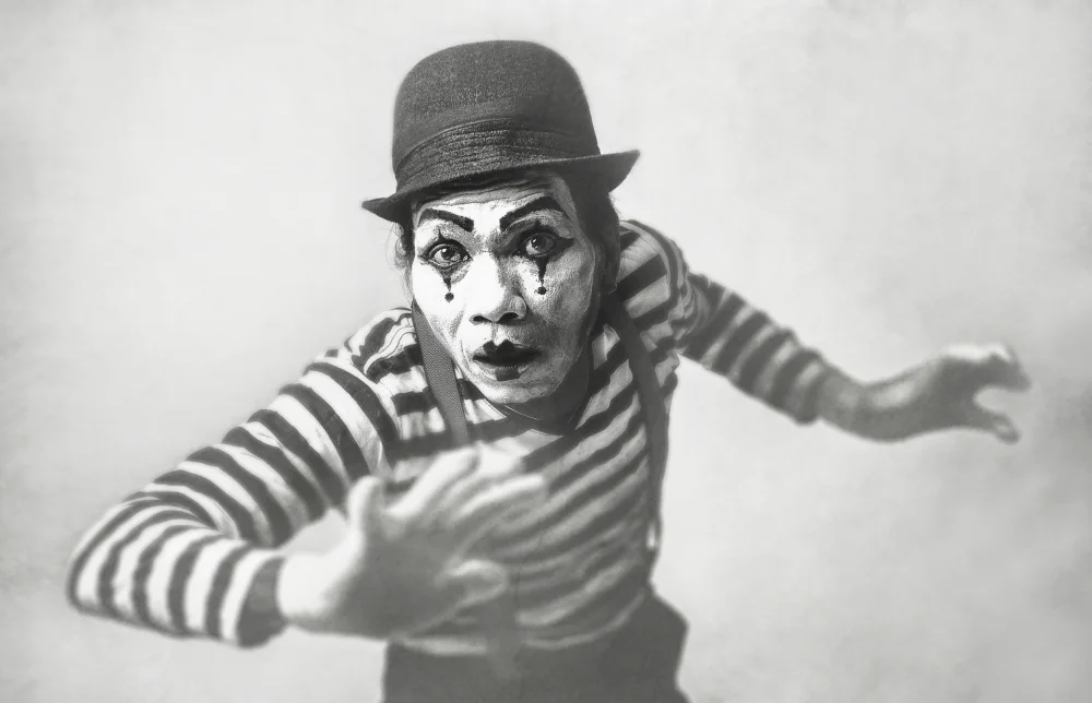 Besari, Faizal: Who am I ...??