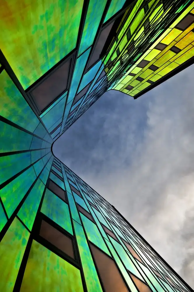 Leon: Rainbow Building