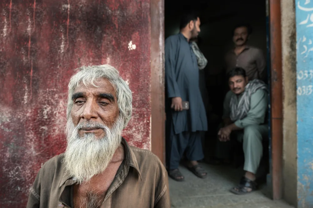 Cole, Trevor: Street life in Islamabad