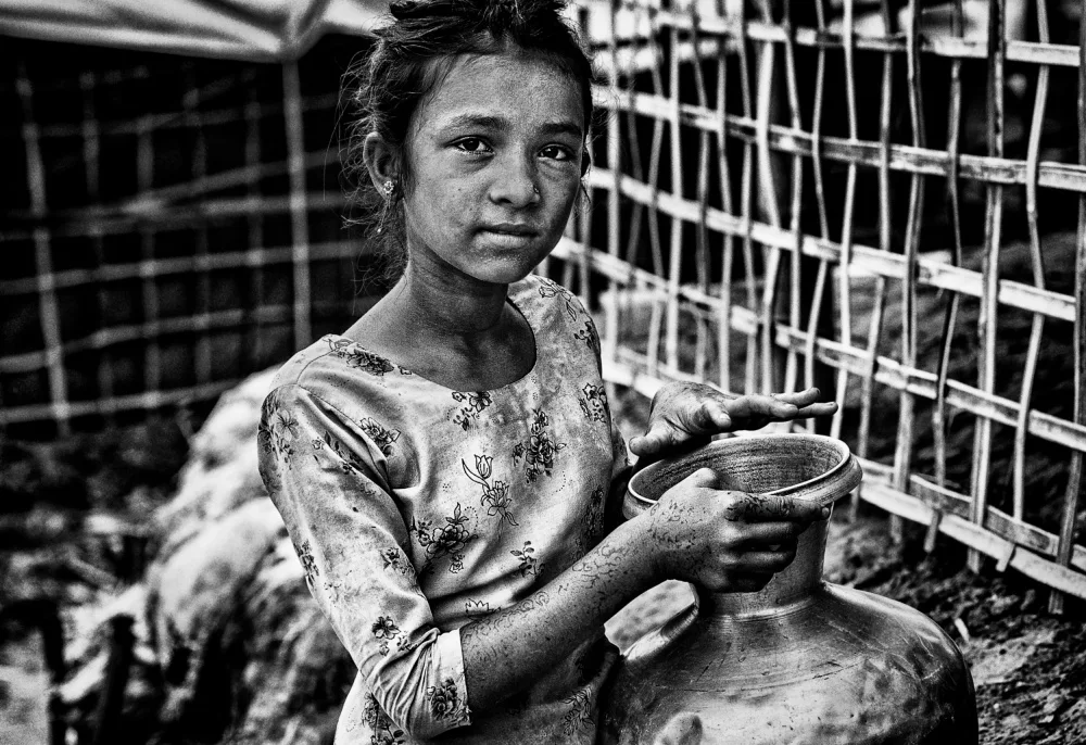Garmendia, Inazio Joxe: Girl at a Rohingya refugee camp
