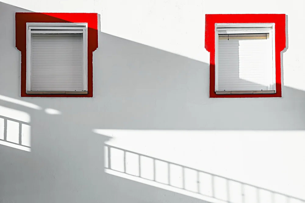 Tänzer, Ina: 2 red windows