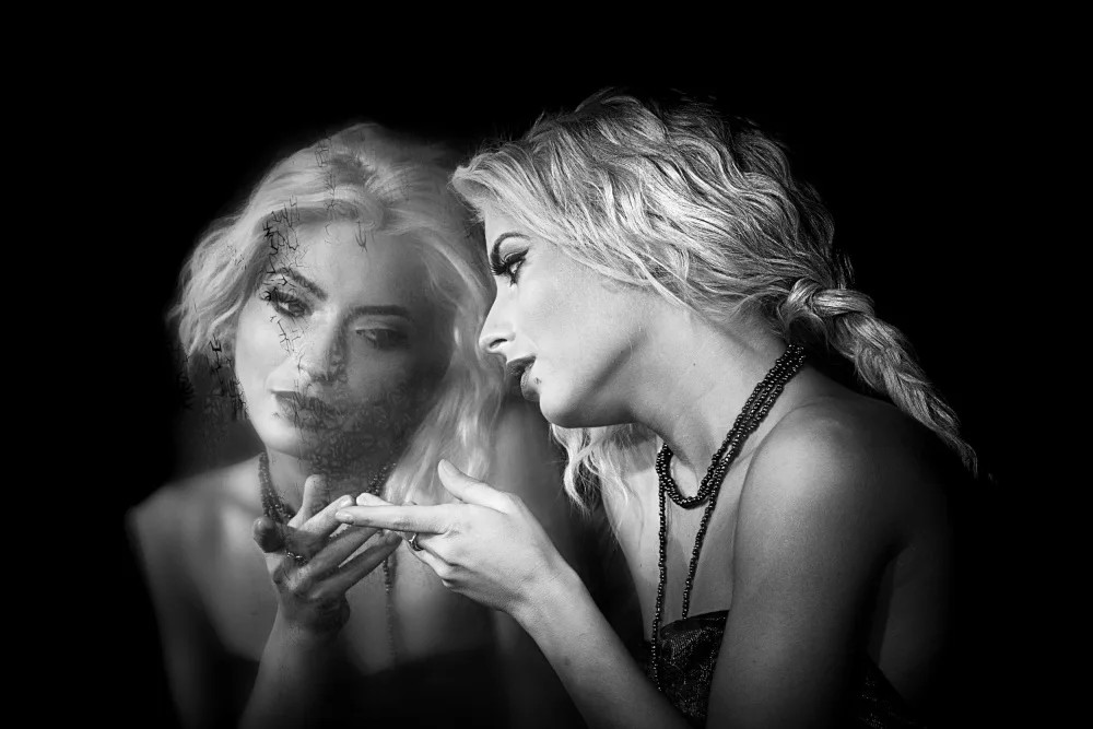 Calin, Silvia Rucsandra: Cold touch