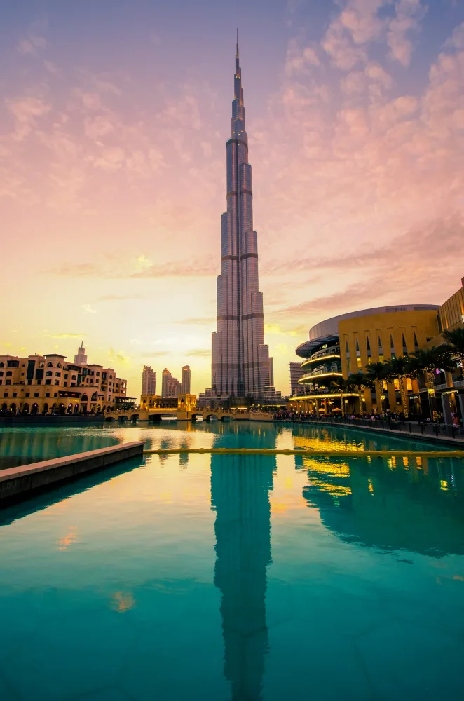 Edwards, Dan: Burj Khalifa v Golden Hour