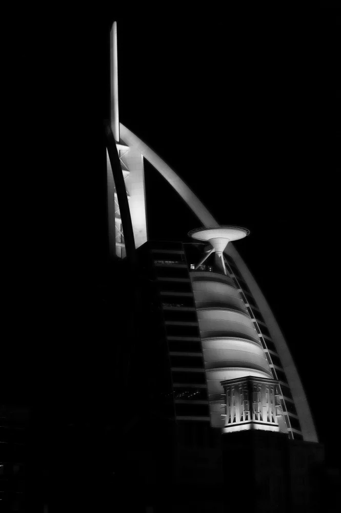 Edwards, Dan: Black and White Burj Al Arab at night