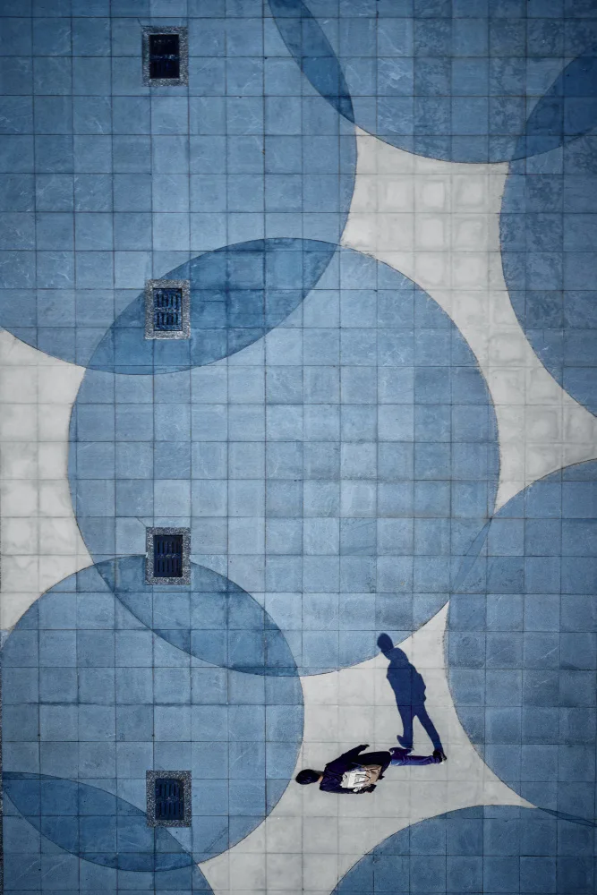 Tsai, MingLun: Blue circle