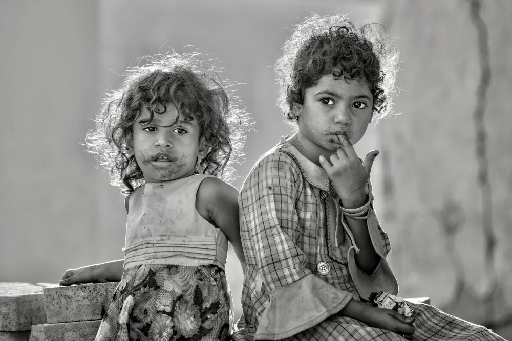 Nouri, Zahra: Eyes