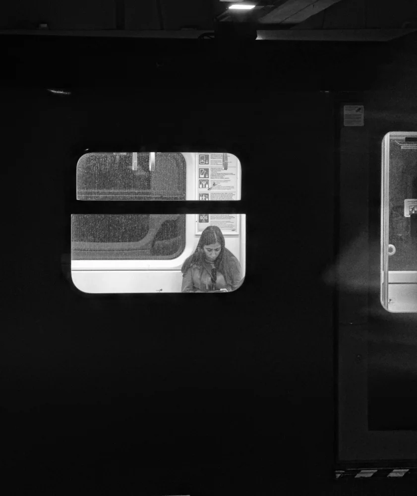 Lentz, Marc: Einsames Mädchen in der U-Bahn