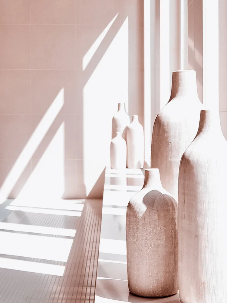 Izzard, Magda: Pink Vases