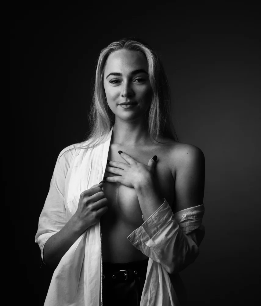 Bossink, Aik: Camicetta bianca 4