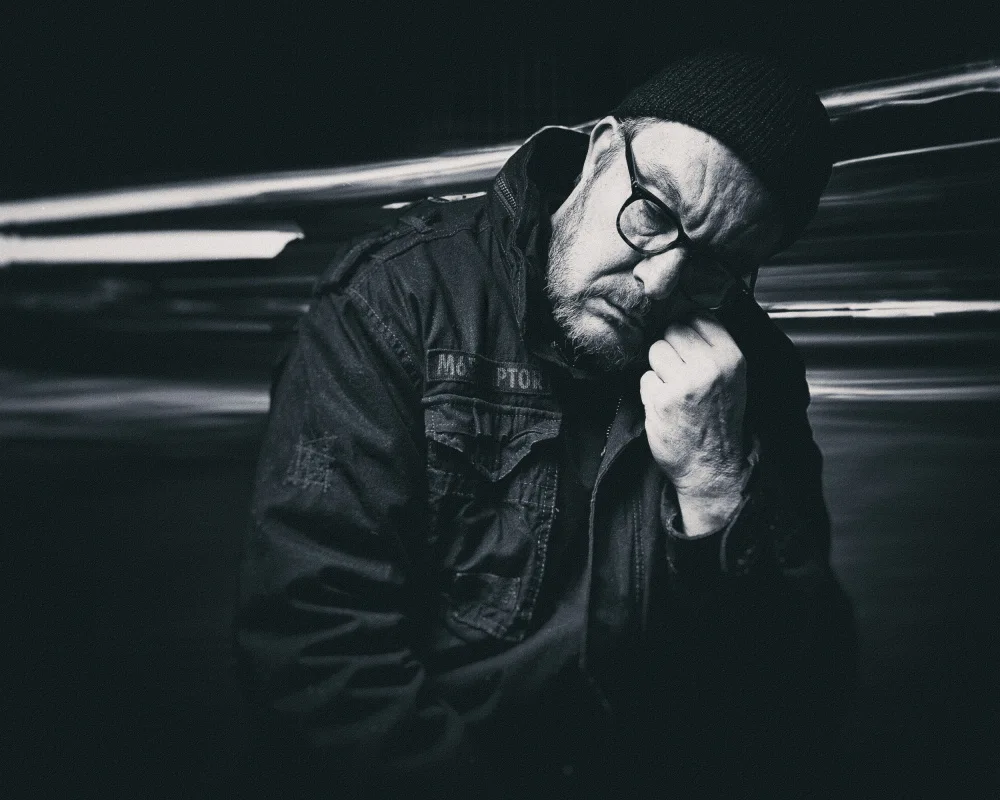 Eisele, Stefan: alone at night...
