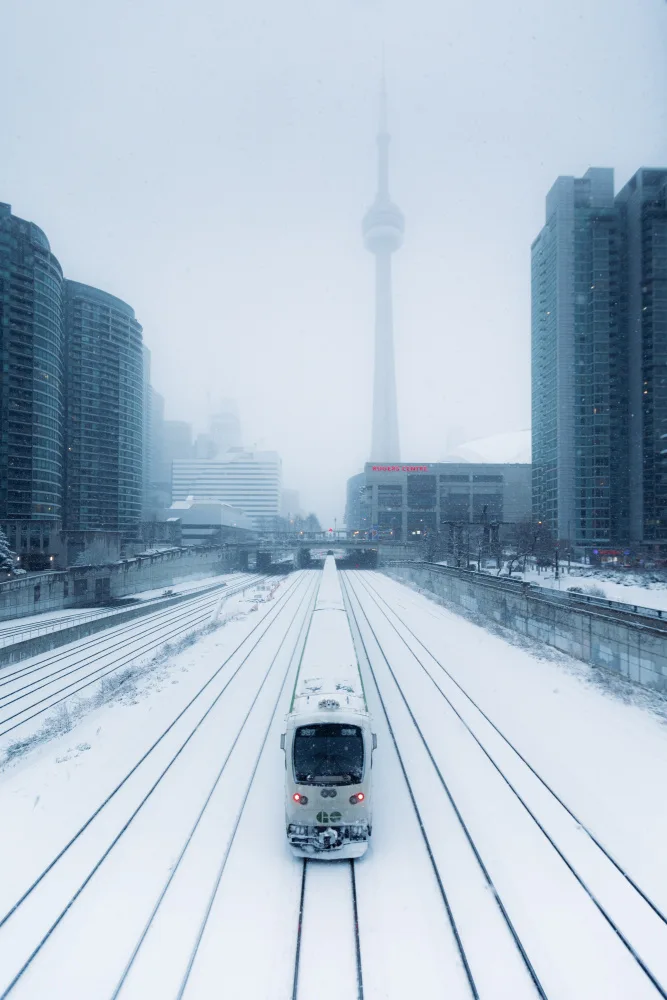 Liang, Junbo: Train and Storm