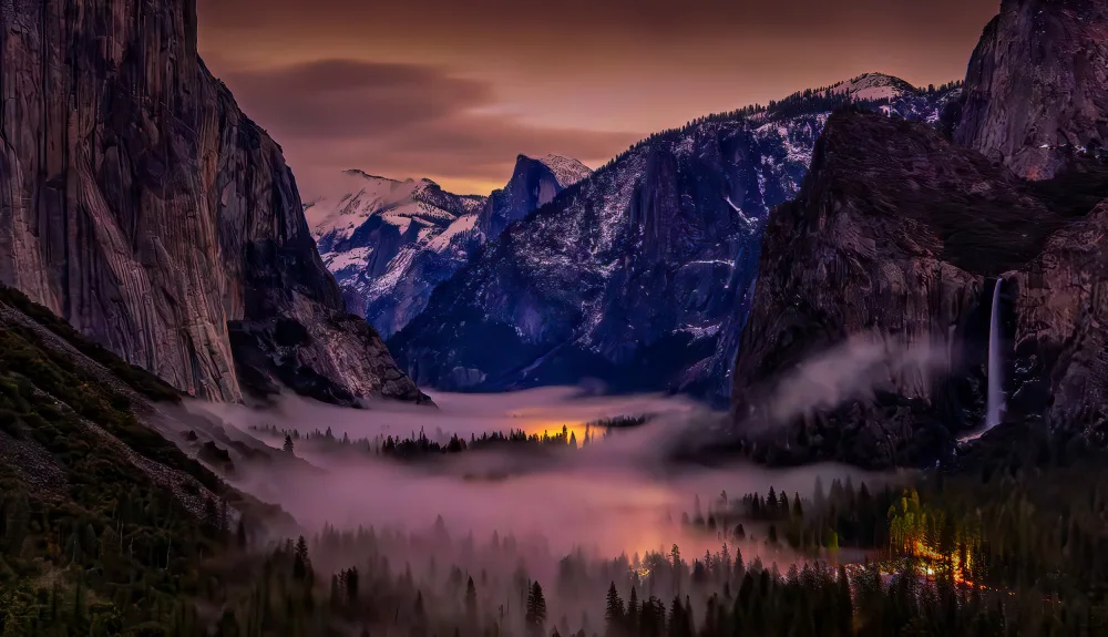 Lin, Ning: Foggy Evening at Yosemite
