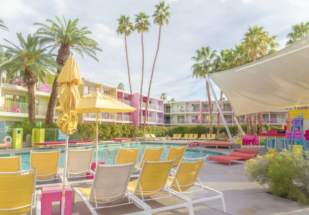 Windeknecht, Tom: Poolside at the Saguaro Hotel - Palm Springs