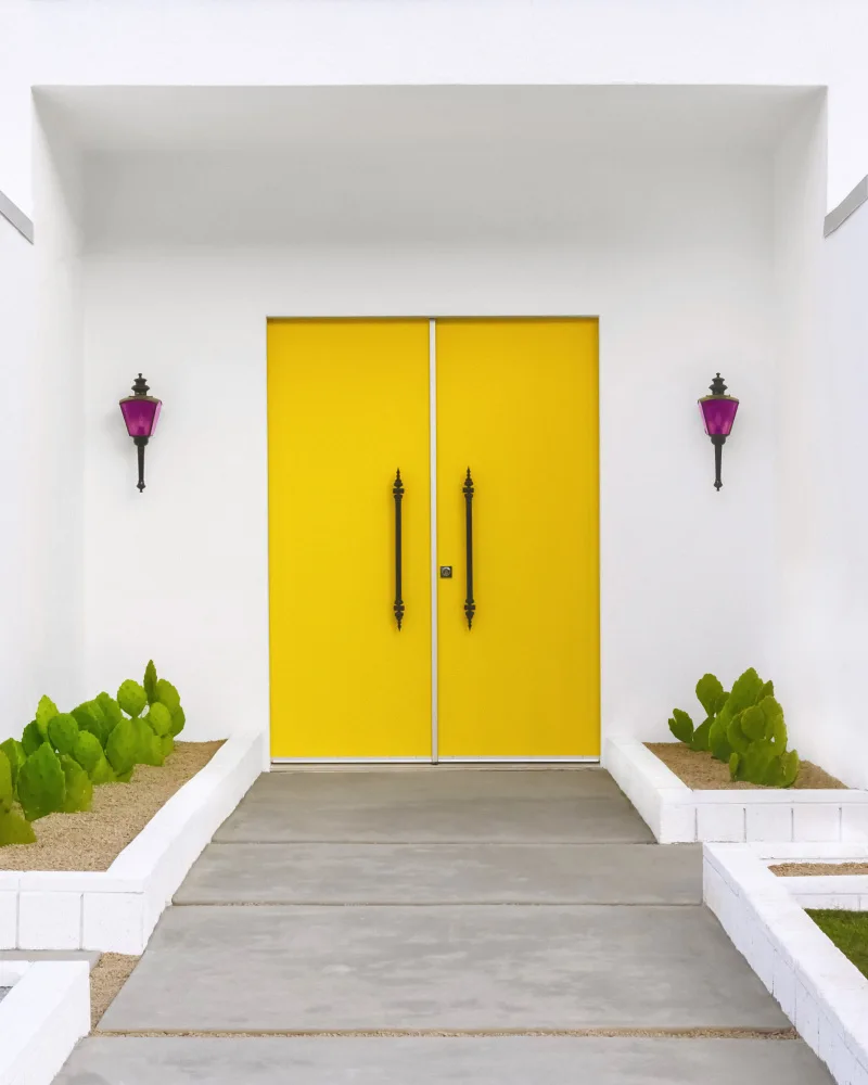 Windeknecht, Tom: Yellow Doors in Palm Springs